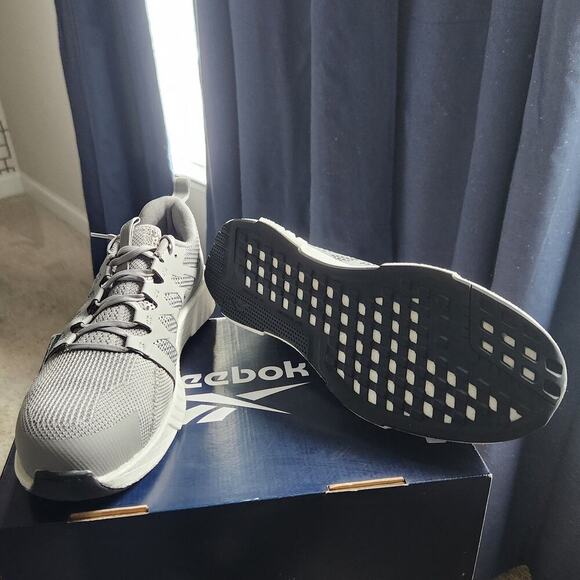 Reebok Fusion Flexweave Work Shoes – Size 9.5W - Picture 4 of 5